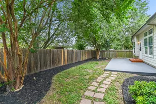 10009 Buffalo Lake Ln, Austin, TX 78747 - Photo 32