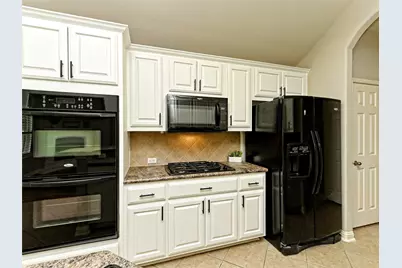10009 Buffalo Lake Lane, Austin, TX 78747 - Photo 12