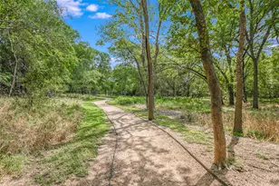 10009 Buffalo Lake Ln, Austin, TX 78747 - Photo 36