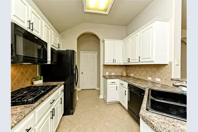 10009 Buffalo Lake Lane, Austin, TX 78747 - Photo 12