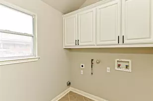 10009 Buffalo Lake Ln, Austin, TX 78747 - Photo 18