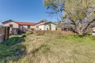 738 Tank Ln, Kingsland, TX 78639 - Photo 22