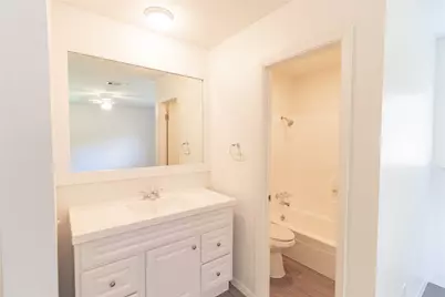 906 Red Cliff Drive, Austin, TX 78758 - Photo 14
