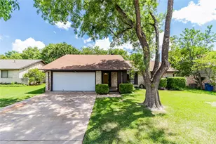 906 Red Cliff Dr, Austin, TX 78758 - Photo 1