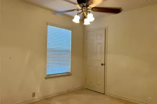 14533 Gurney's Eagle Dr, Elgin, TX 78621 - Photo 18