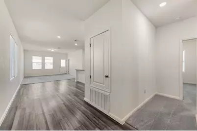 402 Gemsbok Road, Hutto, TX 78634 - Photo 10