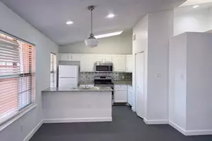 21107 Highland Lake Dr, Lago Vista, TX 78645 - Photo 2