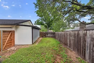 2500 Cockburn Dr, Austin, TX 78745 - Photo 32