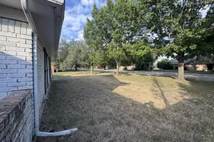 1516 E McLennan Ave, Mart, TX 76664 - Photo 26