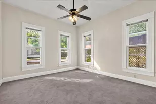 207 Hudgins St, Smithville, TX 78957 - Photo 16
