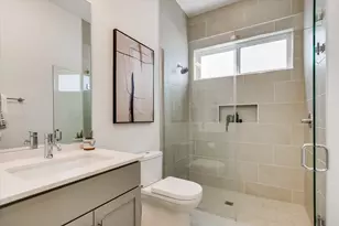 900 S 2nd St, Austin, TX 78704 - Photo 18