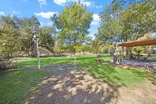 12902 Mystic Dr, Manchaca, TX 78652 - Photo 4