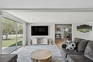 7706 Delafield Ln, Austin, TX 78752 - Photo 10