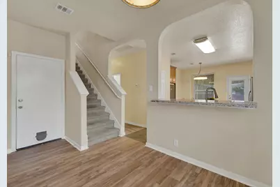 102 Wisteria Way, San Marcos, TX 78666 - Photo 4