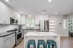 2003 Rountree Dr, Austin, TX 78722 - Photo 4