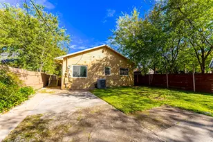 1209 E 3rd St, Austin, TX 78702 - Photo 22