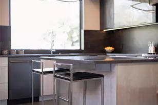 107 W Johanna St, Austin, TX 78704 - Photo 12