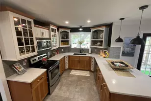 322 Whispering Woods Dr, Rockport, TX 78382 - Photo 16