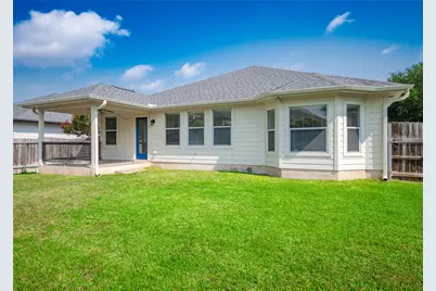 7818 Squirrel Hollow Drive, Georgetown, TX 78628 - Photo 28