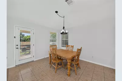 7818 Squirrel Hollow Drive, Georgetown, TX 78628 - Photo 8