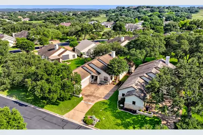 2422 Founders Circle, Spicewood, TX 78669 - Photo 38