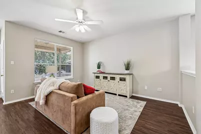 616 Scheel, Kyle, TX 78640 - Photo 6