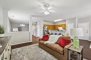 616 Scheel, Kyle, TX 78640 - Photo 4