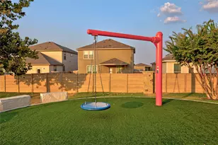 808 Circle Wy, Jarrell, TX 76537 - Photo 34
