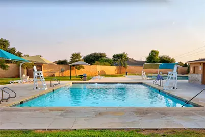 808 Circle Way #26H, Jarrell, TX 76537 - Photo 36