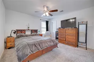 808 Circle Wy, Jarrell, TX 76537 - Photo 18