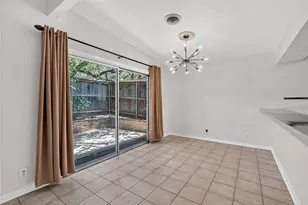 2412 S 5th St, Austin, TX 78704 - Photo 6