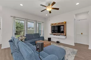 10024 Dalliance Ln, Manor, TX 78653 - Photo 4