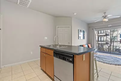 2515 Pearl #204, Austin, TX 78705 - Photo 12