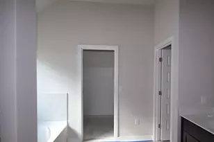 4705 Lava Is Dr, Austin, TX 78747 - Photo 8