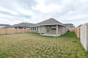 3729 Pin Oak Hls, Seguin, TX 78155 - Photo 20