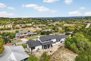 913 Larkhall Dr, Spicewood, TX 78669 - Photo 34