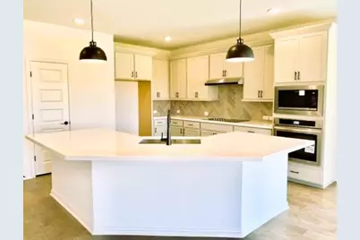 608 Breeze Hollow Lane, Georgetown, TX 78628 - Photo 6