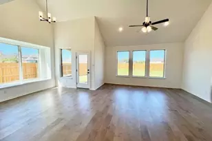 608 Breeze Hollow Ln, Georgetown, TX 78628 - Photo 4