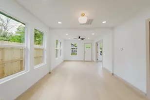 1905 E 21st St, Austin, TX 78722 - Photo 6