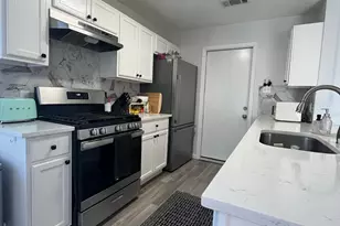 2511 E Stassney Ln, Austin, TX 78744 - Photo 20