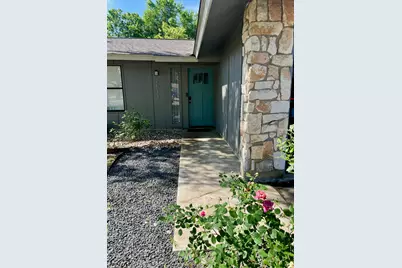 2511 E Stassney Lane, Austin, TX 78744 - Photo 2