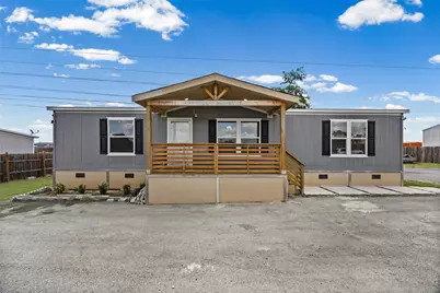 109 Zacate Street, Elgin, TX 78621 - Photo 2