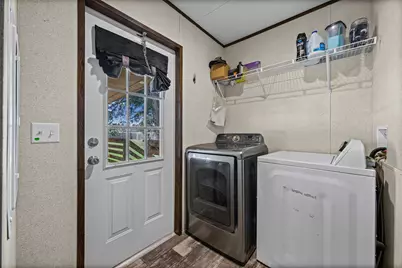 109 Zacate Street, Elgin, TX 78621 - Photo 16