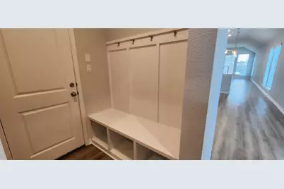 100 Los Olives Lane, Liberty Hill, TX 78642 - Photo 6