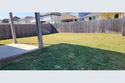 100 Los Olives Lane, Liberty Hill, TX 78642 - Photo 4