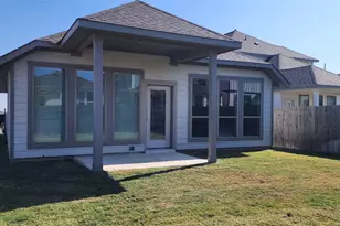 100 Los Olives Ln, Liberty Hill, TX 78642 - Photo 2