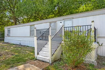 208 Circle Drive, Buda, TX 78610 - Photo 4