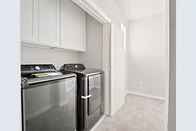 1300 McKie Drive #33, Austin, TX 78752 - Photo 12