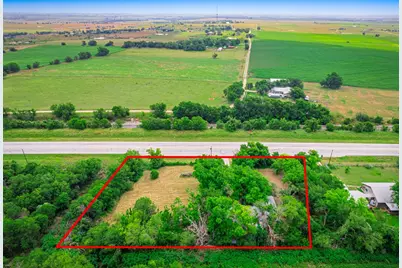 3104 S Main Street, Taylor, TX 76574 - Photo 2