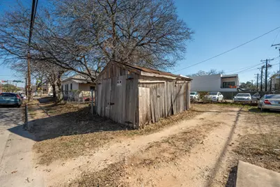 2201 E Cesar Chavez Street, Austin, TX 78702 - Photo 10